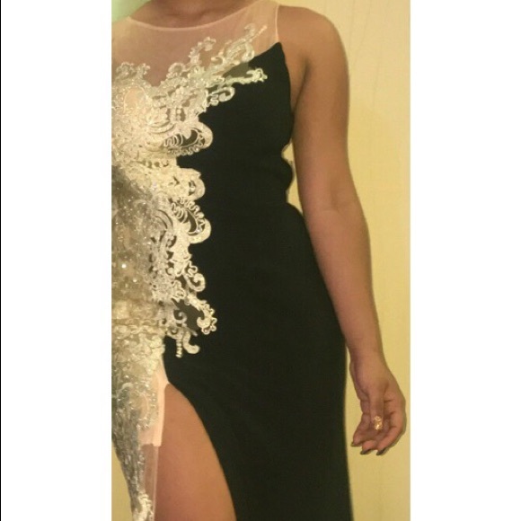 Luxury night and prom dress - Picture 2 of 3